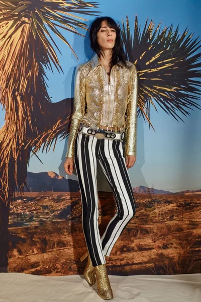 Look 4